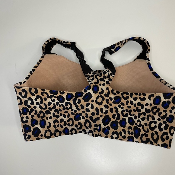 Victoria secret high impact knockout bra size 34DDD - Picture 2 of 3